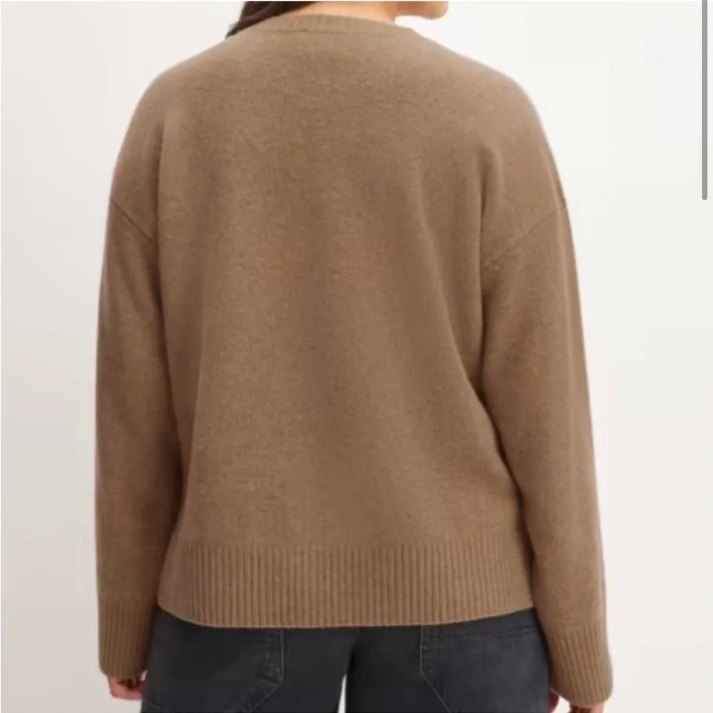 Everlane Crewneck Wool Sweater - Picture 2 of 8